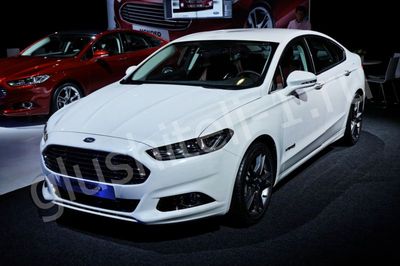 Купить глушитель, катализатор, пламегаситель Ford Mondeo 5 в Москве